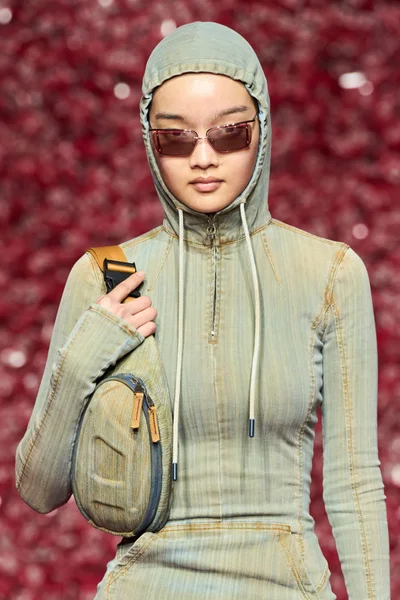 Look 68